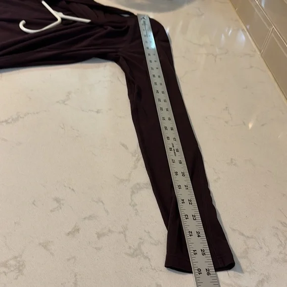 Lululemon long sleeve shirt - Picture 8 of 11